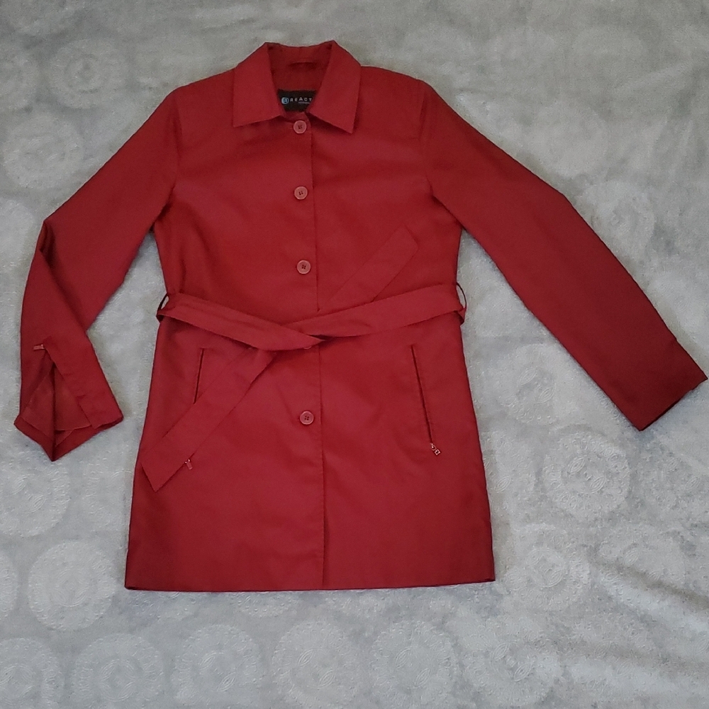 Kenneth Cole Red Trench Coat Classic Design Weather-Resistant